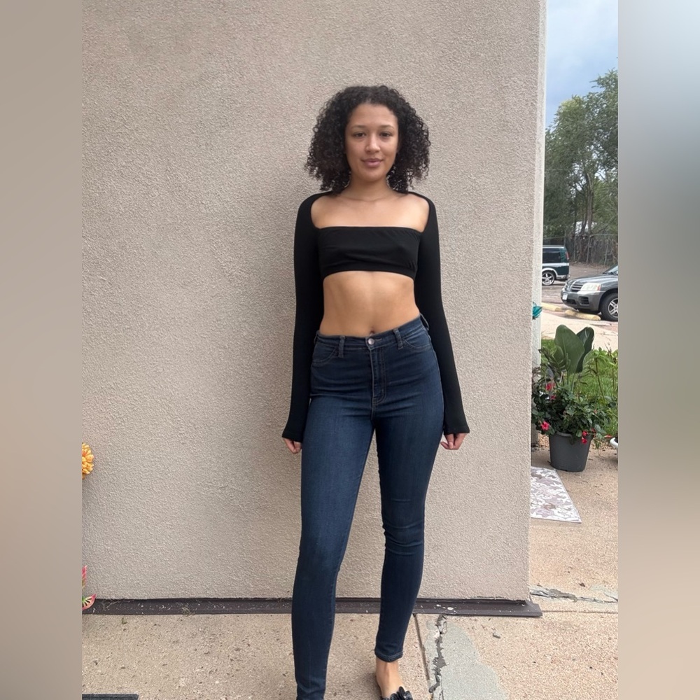 Fashion Nova High Rise Jeans in Dark Blue